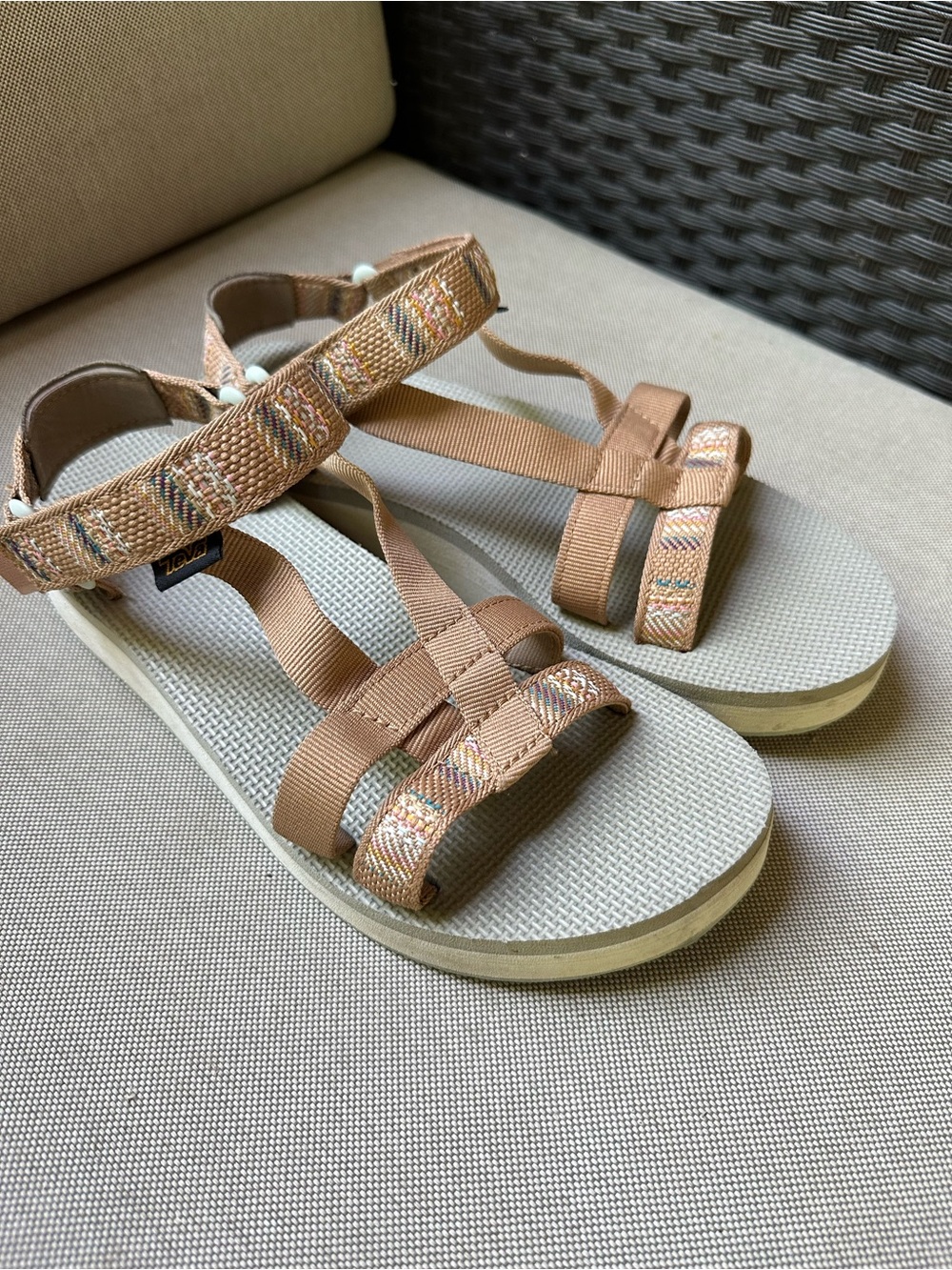 Teva Sandals Arivaca Aviles Tan Platform Sport Shoes Outdoor Pattern Size 9 - Picture 11 of 16